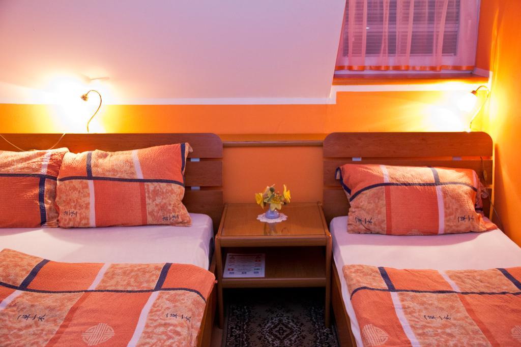Guesthouse Jug Blato Bagian luar foto